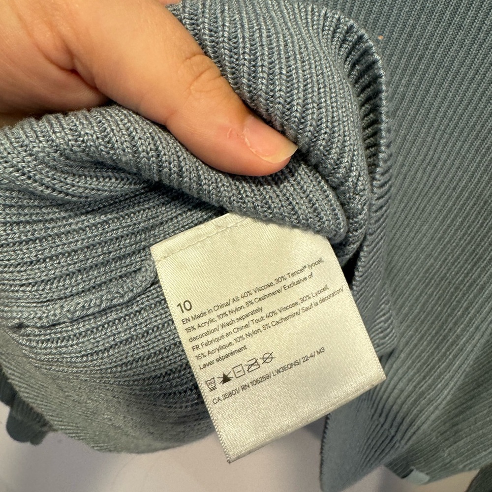 lululemon athletica Green Sweater - Picture 4 of 4
